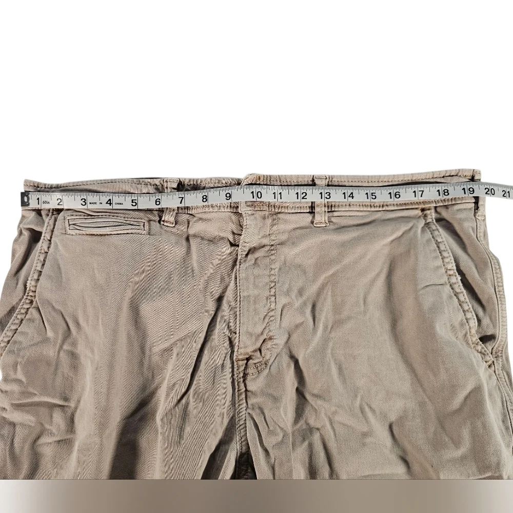 American Eagle Outfitters Men's Tan Khaki Extreme Flex Shorts Size 38